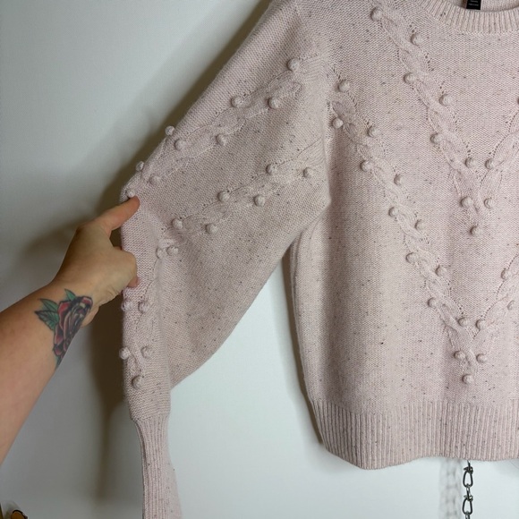 Women's Pink Cashmere Sweater - Picture 8 of 9